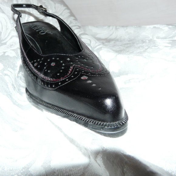 Franco Sarto Black and Wine Leather Kitten heel Pumps - Picture 4 of 16